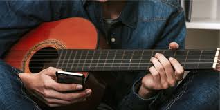 Learn Guitar with Easy-to-Use App