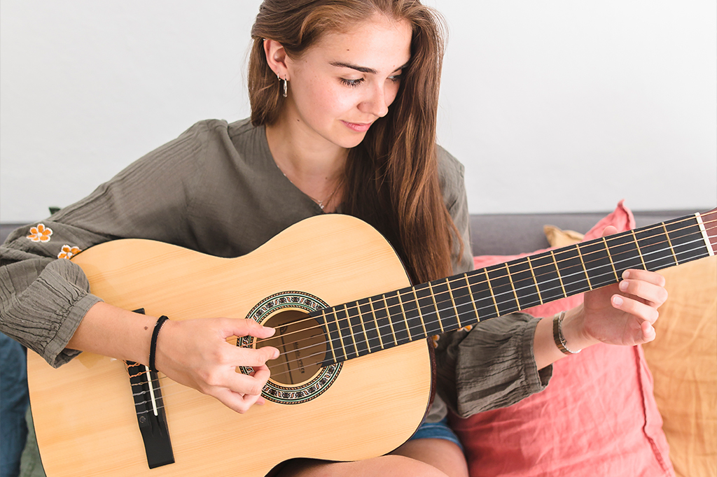 Learn Guitar Easily: Best Apps for Beginners