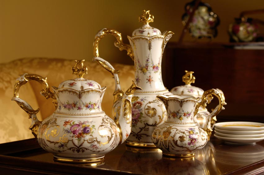 Research Antiques and Collectibles to Estimate Market Value